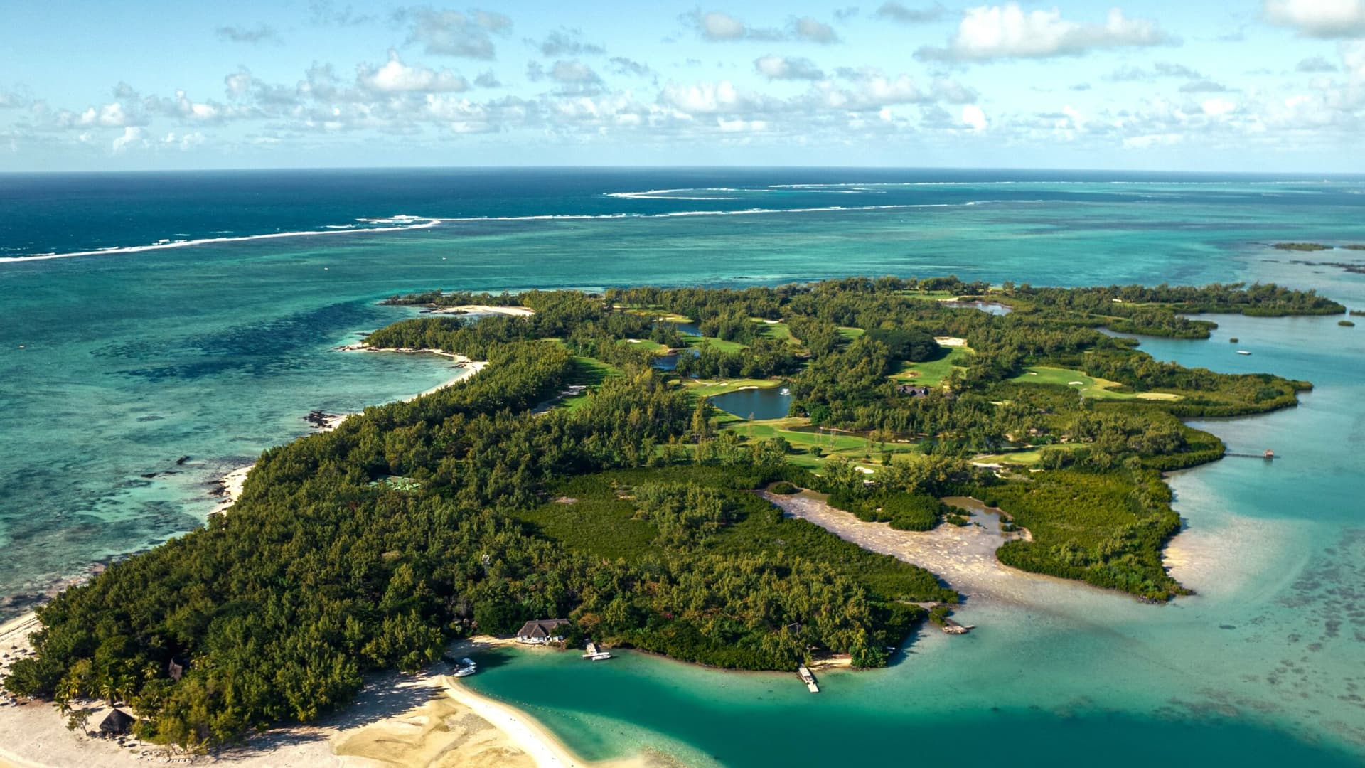 Ile-aux-Cerfs-aerial-3-scaled_e62206